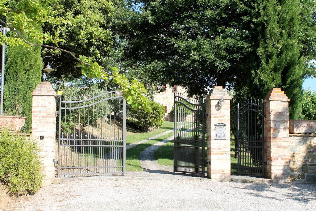 Agriturismo Malagronda Ravigliano Bagian luar foto
